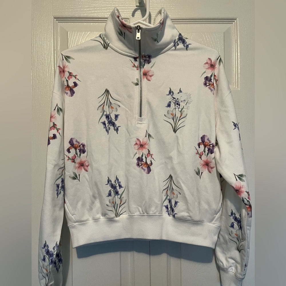 ROOTS White Floral Sweatshirt